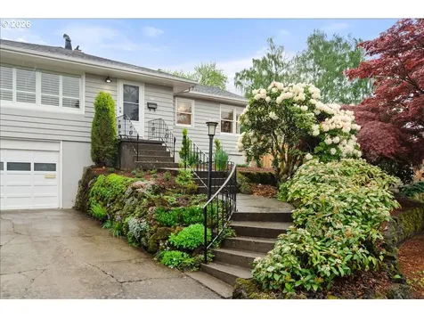 5922 SW 47th Avenue Portland OR 97221