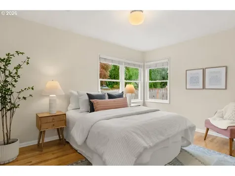 5922 SW 47th Avenue Portland OR 97221