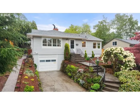 5922 SW 47th Avenue Portland OR 97221