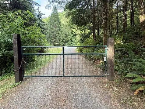 57020 Mollenhour Road Scappoose OR 97056
