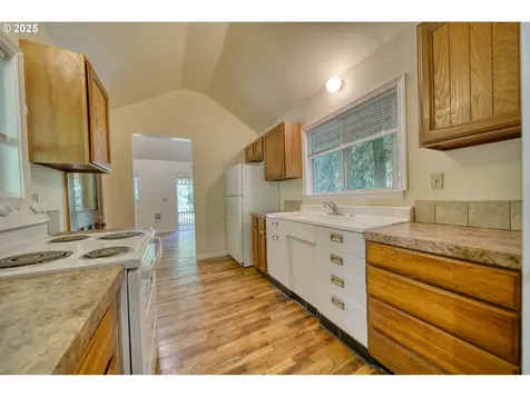 57020 Mollenhour Road Scappoose OR 97056