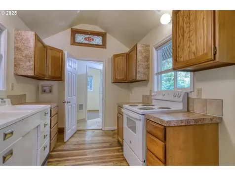 57020 Mollenhour Road Scappoose OR 97056