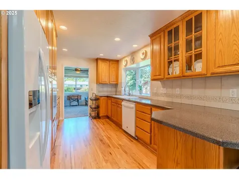 3727 SE Spruce Street Hillsboro OR 97123