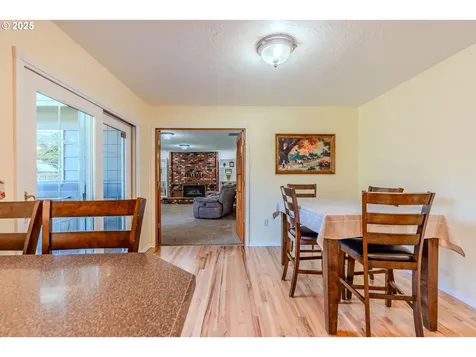 3727 SE Spruce Street Hillsboro OR 97123