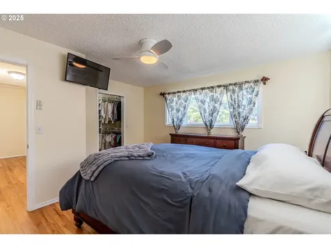 3727 SE Spruce Street Hillsboro OR 97123