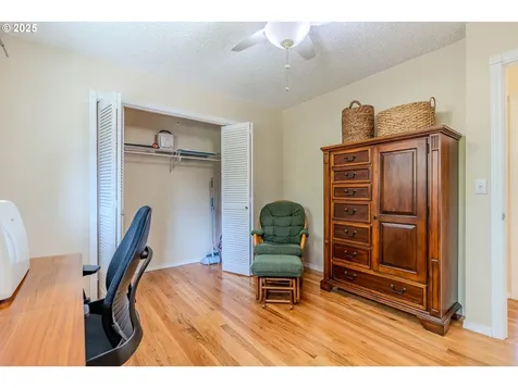 3727 SE Spruce Street Hillsboro OR 97123