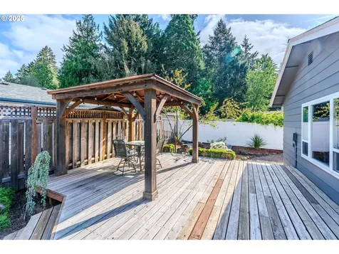 3727 SE Spruce Street Hillsboro OR 97123