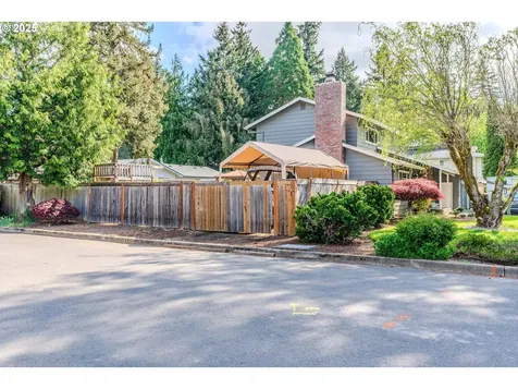 3727 SE Spruce Street Hillsboro OR 97123