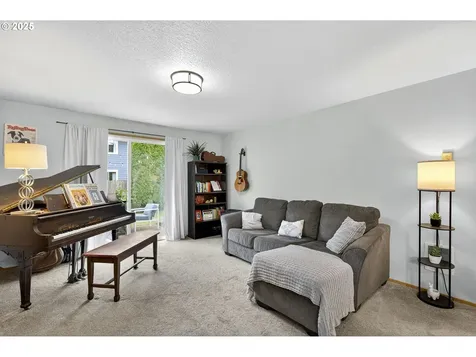 15807 NE 2nd Street Vancouver WA 98684