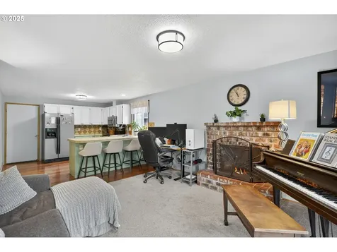 15807 NE 2nd Street Vancouver WA 98684