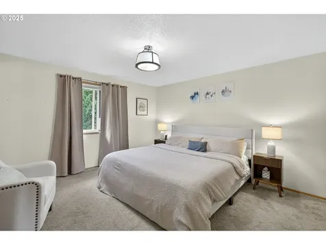 15807 NE 2nd Street Vancouver WA 98684