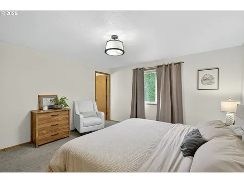 15807 NE 2nd Street Vancouver WA 98684