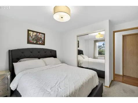 15807 NE 2nd Street Vancouver WA 98684