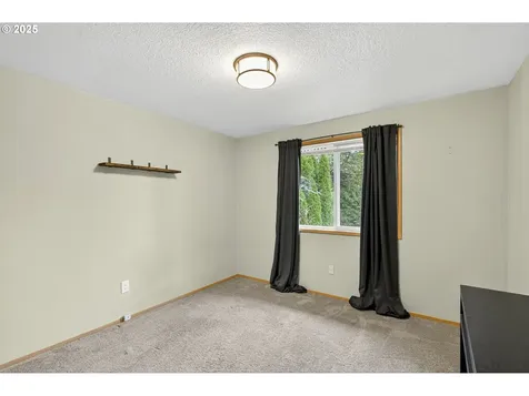 15807 NE 2nd Street Vancouver WA 98684