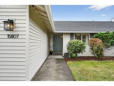 15807 NE 2nd Street Vancouver WA 98684
