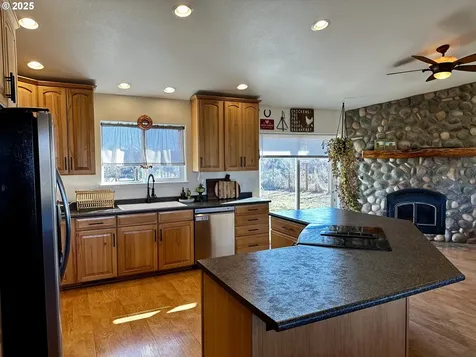 93300 Pike Lane Lakeview OR 97630