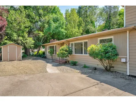 1541 Buckhorn Road Roseburg OR 97470