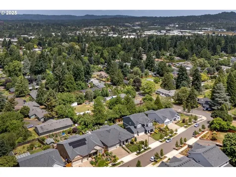 10149 SW Copperleaf Lane Portland OR 97224