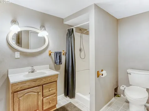 152 NE 5th Avenue Canby OR 97013