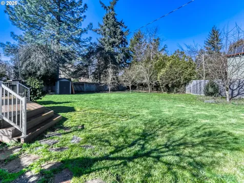 152 NE 5th Avenue Canby OR 97013