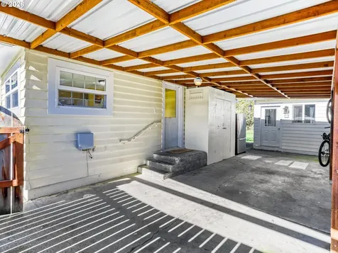 152 NE 5th Avenue Canby OR 97013