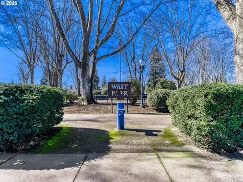 152 NE 5th Avenue Canby OR 97013
