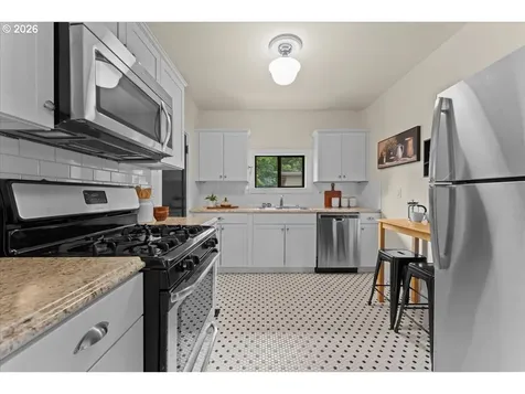 7515 SE Martins Street Portland OR 97206