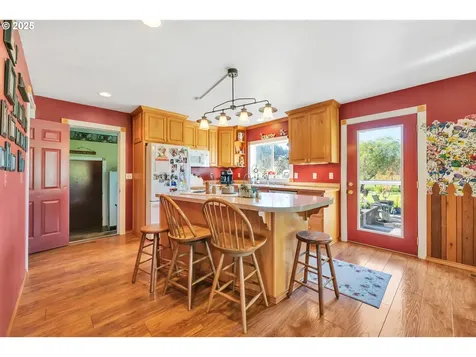 30356 Camas Swale Road Creswell OR 97426