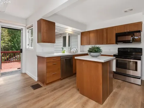 9310 SW 18th Place Portland OR 97219