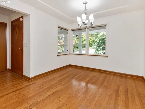 9310 SW 18th Place Portland OR 97219