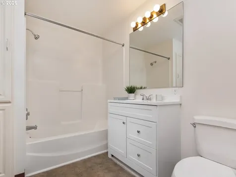 9310 SW 18th Place Portland OR 97219