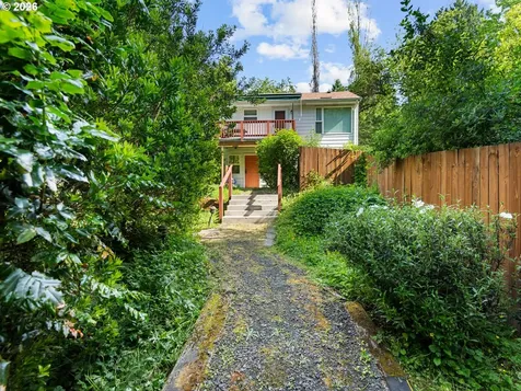 9310 SW 18th Place Portland OR 97219