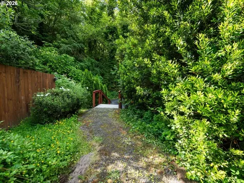 9310 SW 18th Place Portland OR 97219