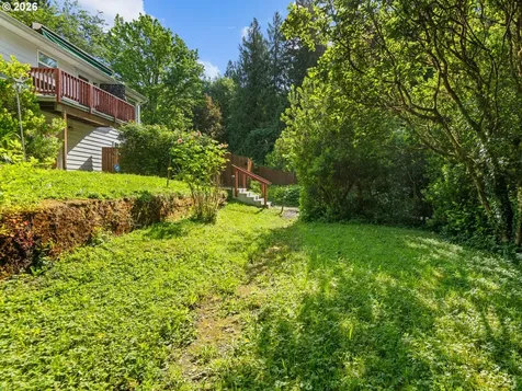 9310 SW 18th Place Portland OR 97219