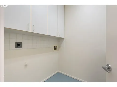 8214 NW Hawkins Boulevard Portland OR 97229