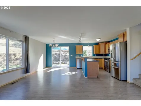 1272 Oak Hill Drive The Dalles OR 97058