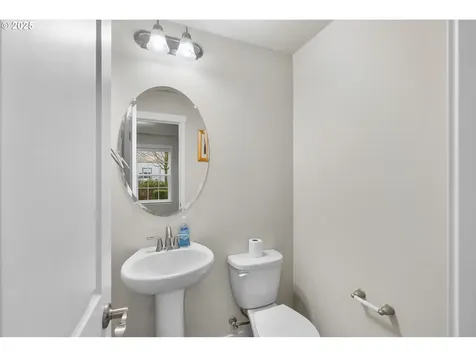 28668 SW Paris Avenue Wilsonville OR 97070