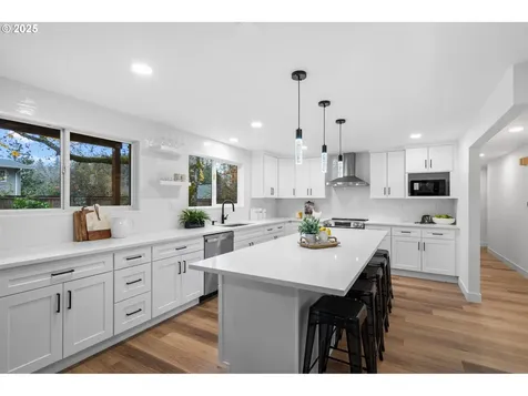 2554 SE Buttercup Court Hillsboro OR 97123