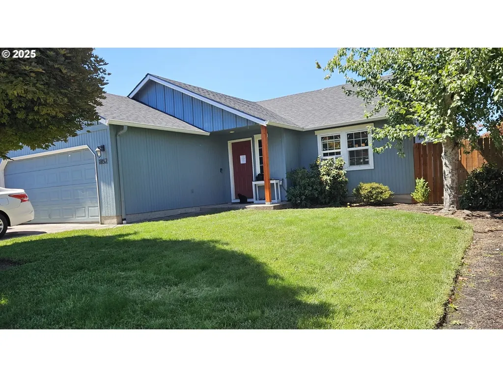 1852 S 60th Street Springfield OR 97478