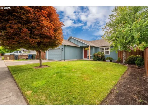 1852 S 60th Street Springfield OR 97478