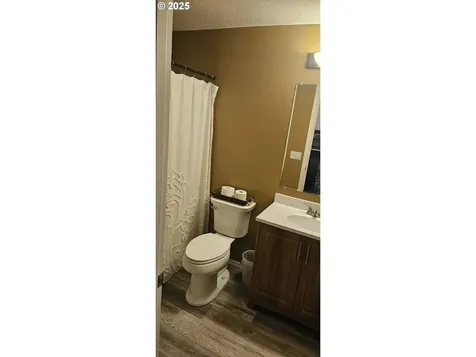 1852 S 60th Street Springfield OR 97478