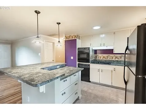 1750 Vanderbeck Lane Woodburn OR 97071