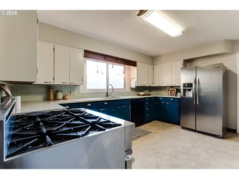 525 10th Street Springfield OR 97477