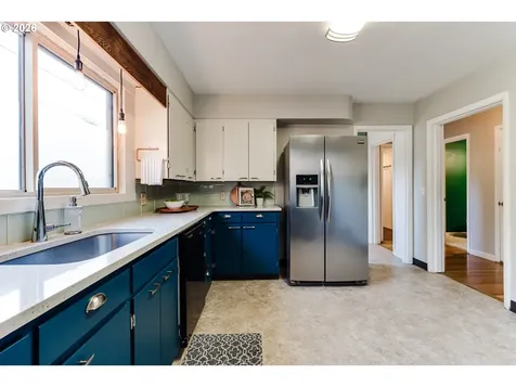 525 10th Street Springfield OR 97477