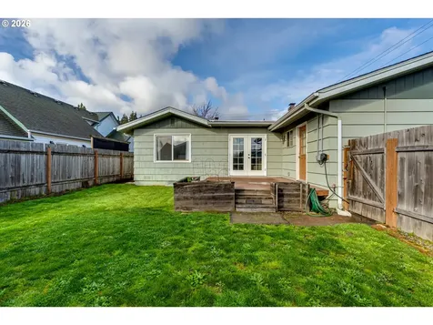 525 10th Street Springfield OR 97477