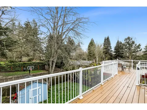 3624 SW Nevada Street Portland OR 97219