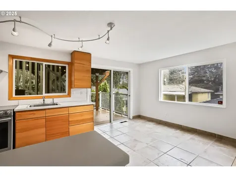 3624 SW Nevada Street Portland OR 97219