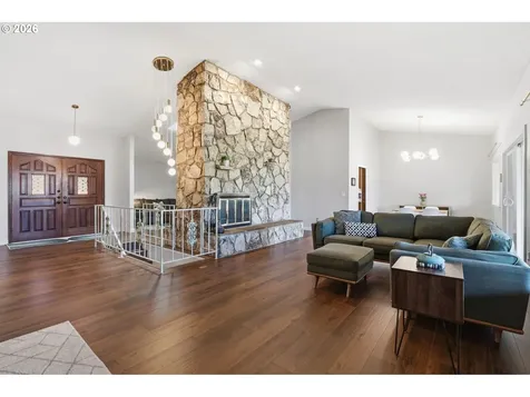 7175 Ridgegate Drive Gladstone OR 97027