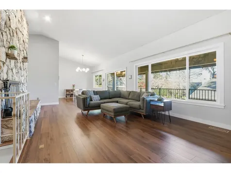 7175 Ridgegate Drive Gladstone OR 97027