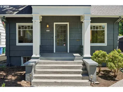 3216 NE 52nd Avenue Portland OR 97213